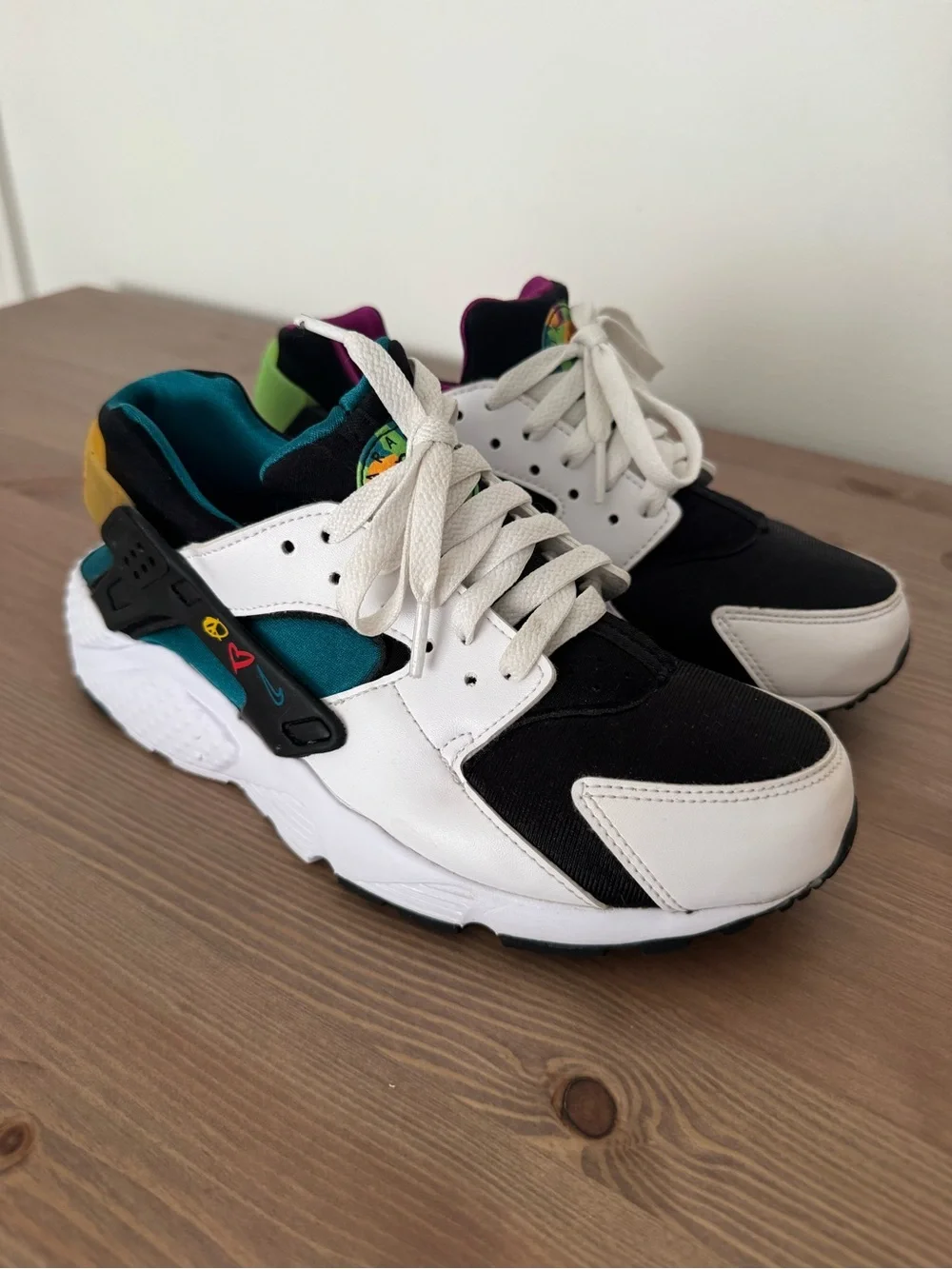 Nike Huarache Run “Peace, Love, & Swoosh”